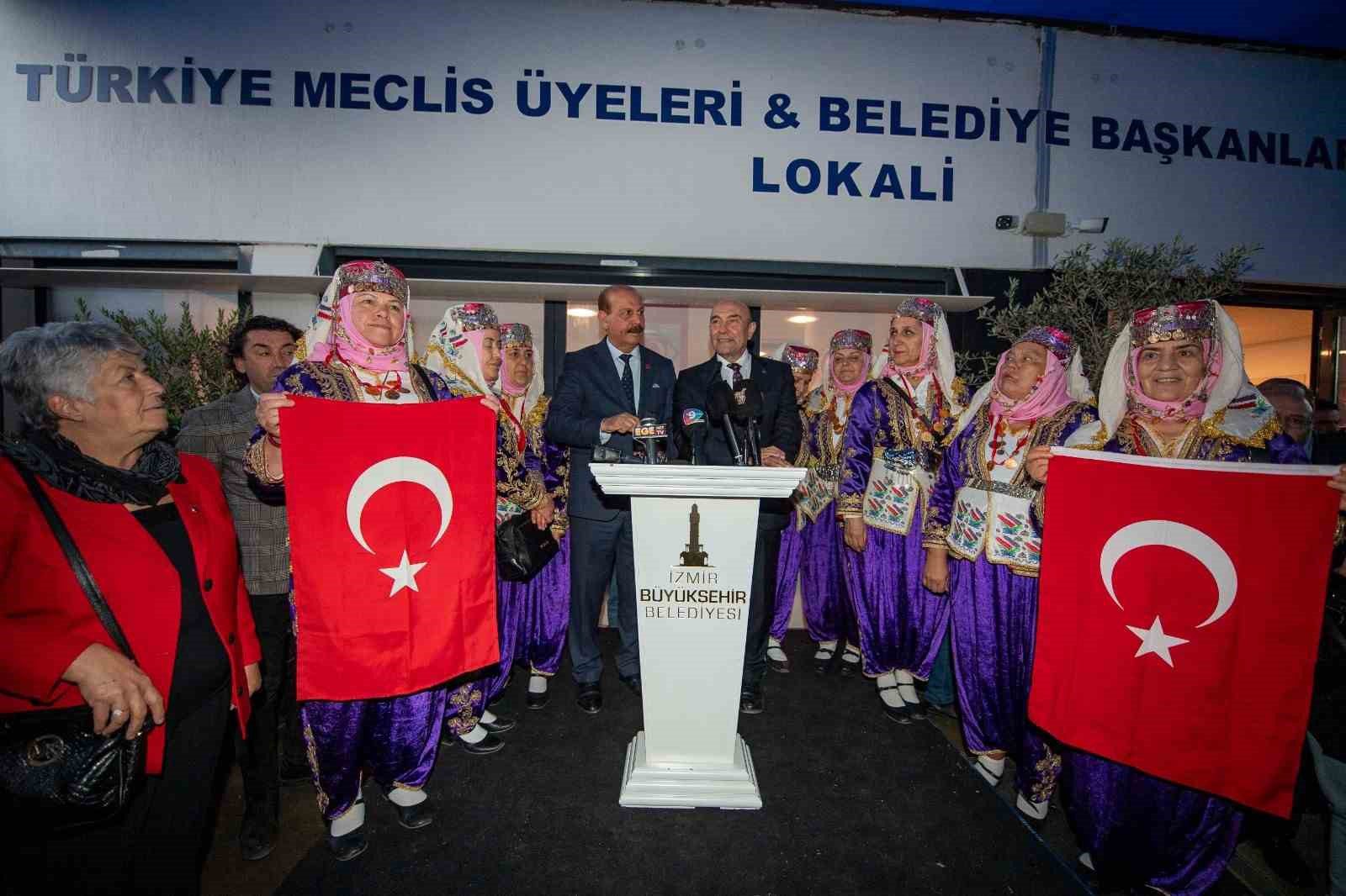 Başkan Soyer’e meclis üyeleri birliği ve sivil toplumdan destek