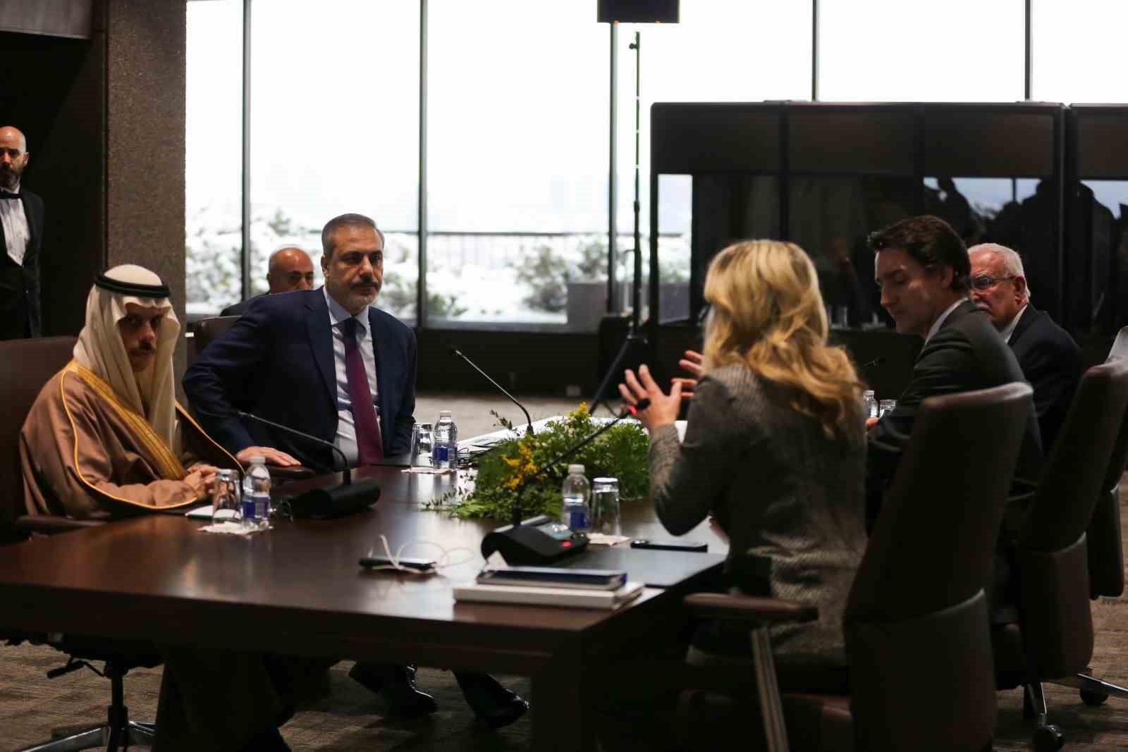 Dışişleri Bakanı Fidan, Kanada Başbakanı Trudeau ve Kanada Dışişleri Bakanı Joly ile görüştü