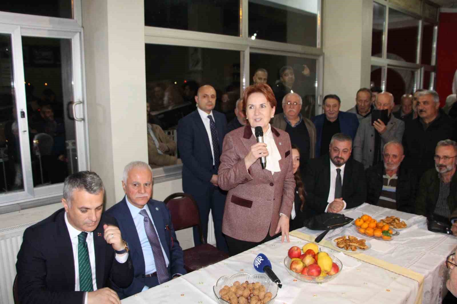 Meral Akşener’den 6’lı masa itirafı: "Arıza çıkarmamak için ben herşeyden vazgeçtim"