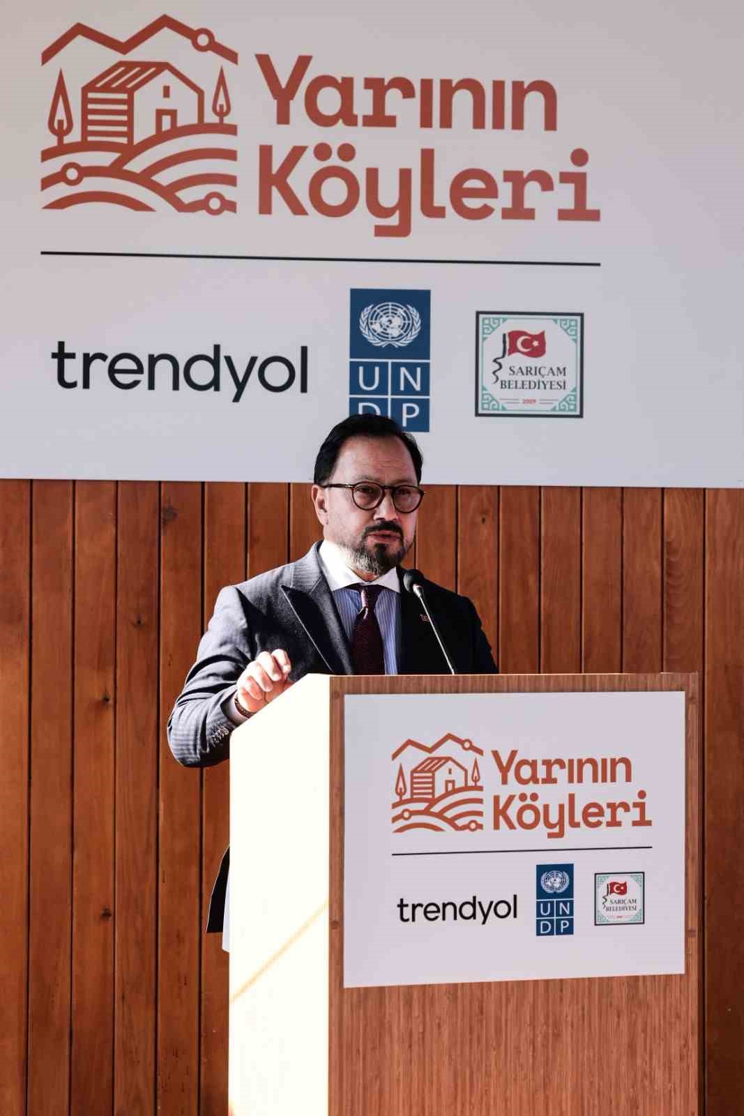 Trendyol ve Birleşmiş Milletler Kalkınma Programı (UNDP) iş birliği ile hayata geçirilen Yarının Köyleri projesinde ilk dijital merkez Adana’da açıldı