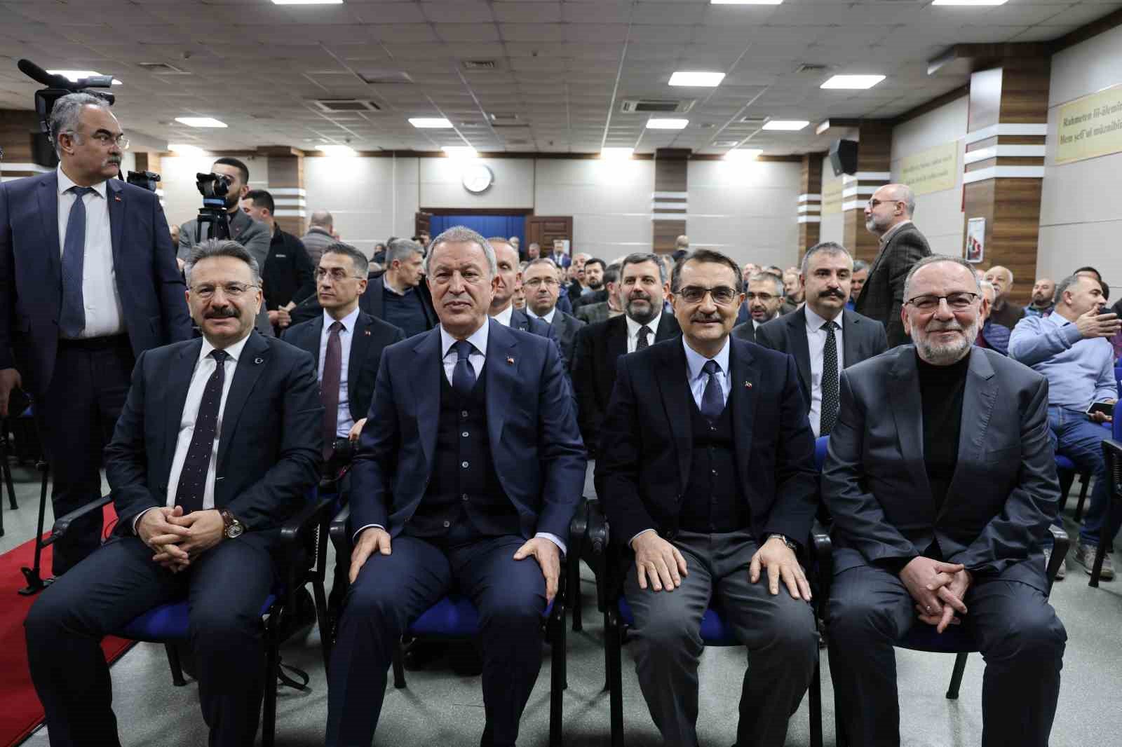 ak parti milletvekili hulusi akar tsk depremin ilk saatinden beri sahada bunu bilin 1 lKeF139r