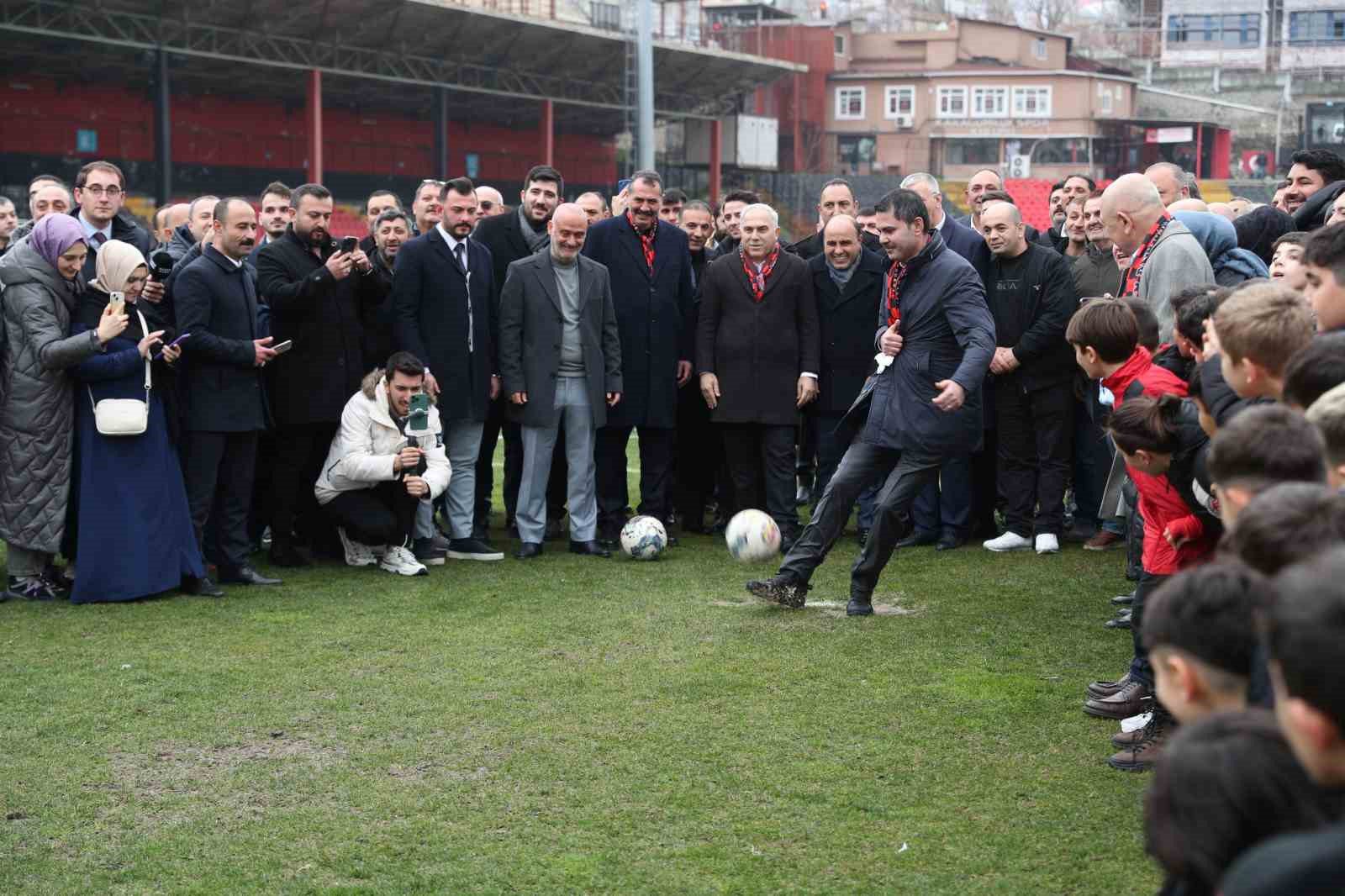 ibb baskan adayi kurumdan karagumrukspora mujde yeni tesisimizi el ele verip istanbulumuza kazandiracagiz 0 LlrsbpXV