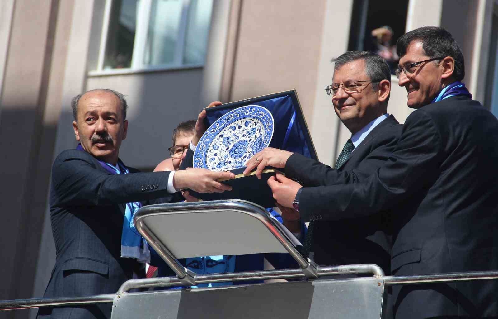 chp lideri ozgur ozel tum adaylar taahhutname imzalayacak 4 DGsYd7aF