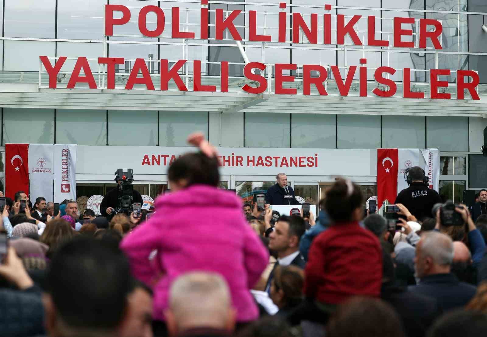 cumhurbaskani erdogan artik amacimiz gelismis ulkelere yetismek degil onlarin en on siralarinda yerimizi almak Sn1c6BqA