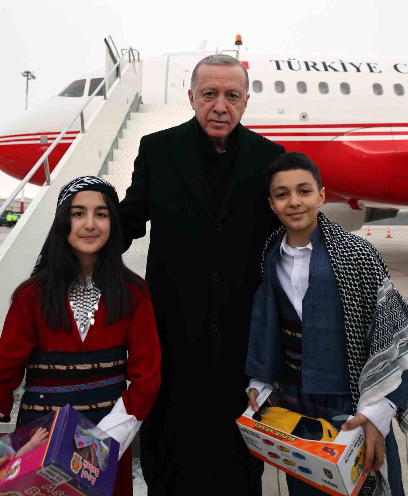 cumhurbaskani erdogan her ikisi de bu milletin teror belasindan yakasini kurtarmasini hicbir zaman istemediler dPLO5Pln