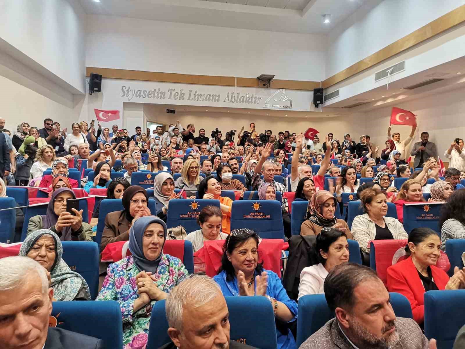 Bakan Abdülkadir Uraloğlu: “İzmir bize birazcık daha yük yüklesin”