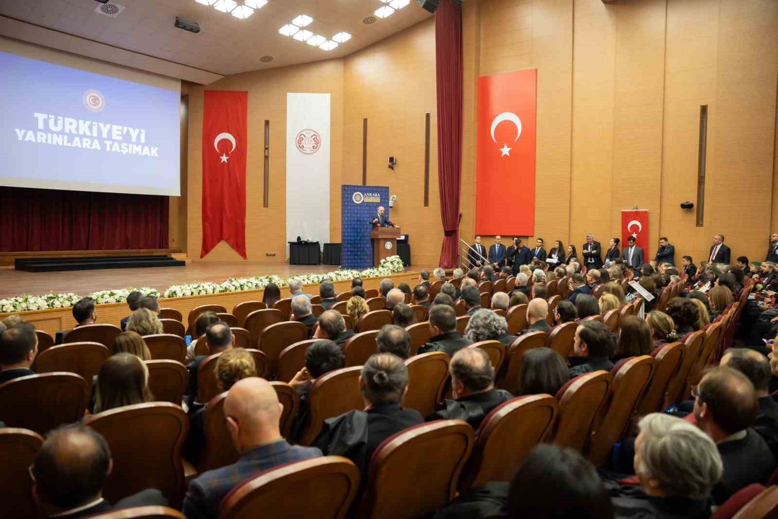 TBMM Başkanı Kurtulmuş’tan ’yeni anayasa’ açıklaması