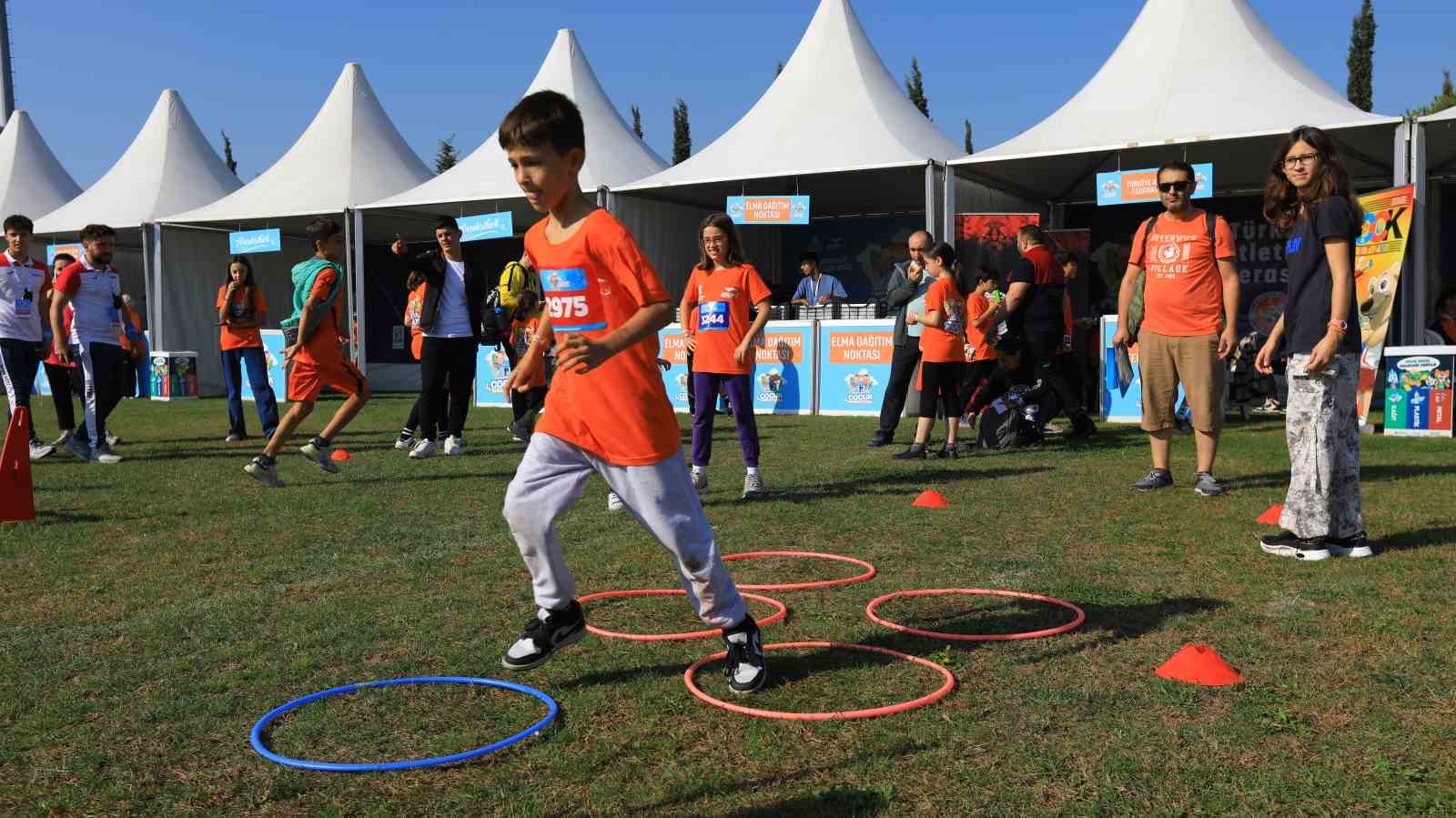 Başakşehir 4. Çocuk Maratonu’nda 4 bin 500 çocuk ter döktü