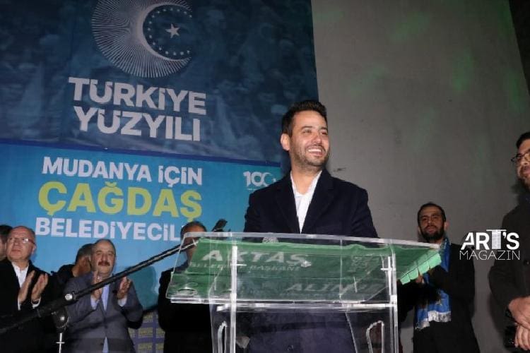 Mudanya’da AK Parti seçim ofisine coşkulu açılış