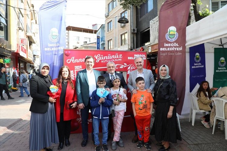 İnegöl Belediyesinden renkli anneler günü etkinliği