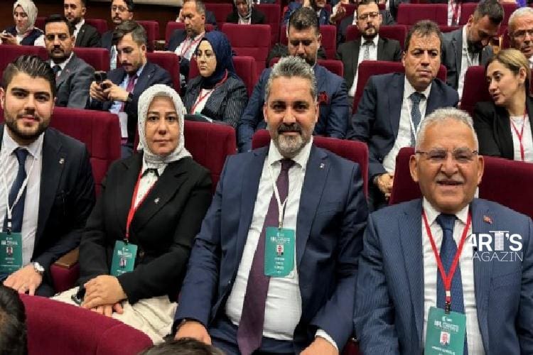 Başkan Büyükkılıç, Ak Parti Genişletilmiş İl Başkanları Toplantısı’na katıldı