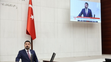 CHP’li Yazgan iktidara yüklendi