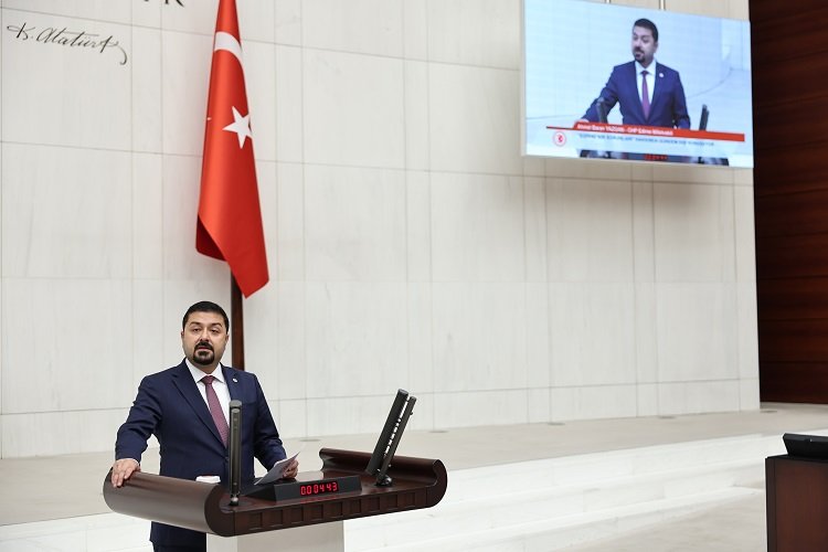 CHP’li Yazgan iktidara yüklendi