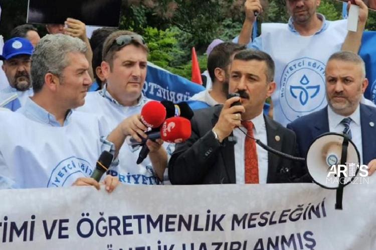 İYİ Partili Türkoğlu: Öğretmen boyun eğmez!